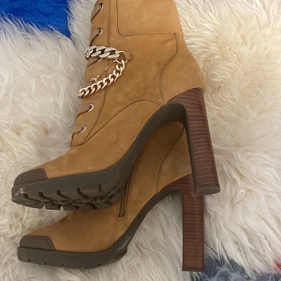 **NEVER WORN** Karl Lagerfeld boots!! - Picture 4 of 4